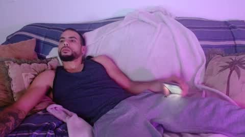 Snapshot of jcmax305 chatting on 01/03/25, 06:55 JcMax305 online show from 01/03/25, 06:55