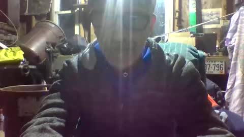 Snapshot of jdgiddy69 chatting on 12/17/25, 03:12 jdgiddy69 online show from 12/17/25, 03:12