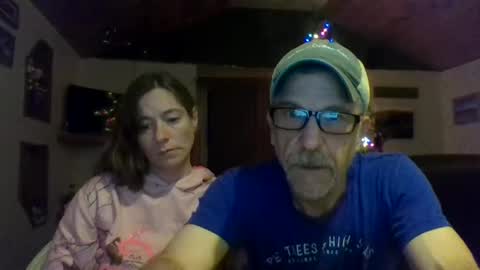 jdgiddy69 online show from 12/19/25, 11:12