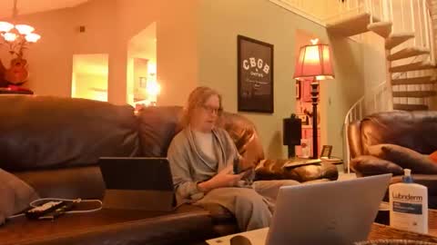 JDinEuless online show from 10/26/25, 01:06