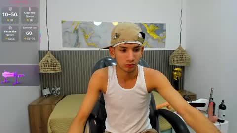 Snapshot of jdwhite18 chatting on 06/22/26, 04:31 jdwhite18 online show from 06/22/26, 04:31