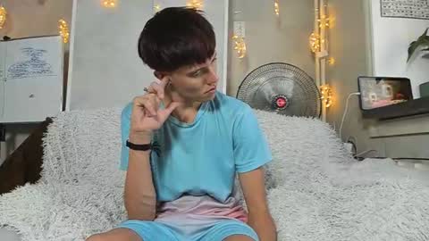 Snapshot of jealousangel chatting on 07/31/26, 10:09 Angel online show from 07/31/26, 10:09
