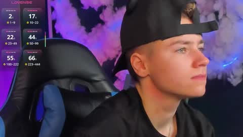 jean_wilsons online show from 11/28/25, 11:24