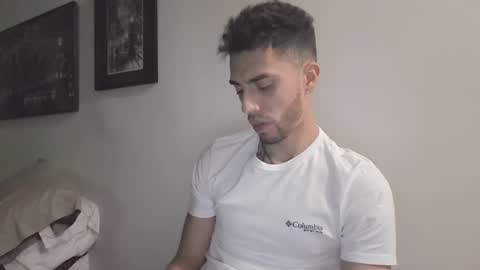 Snapshot of jeanpierbello7 chatting on 12/15/24, 02:08 jean pier bello Silva online show from 12/15/24, 02:08