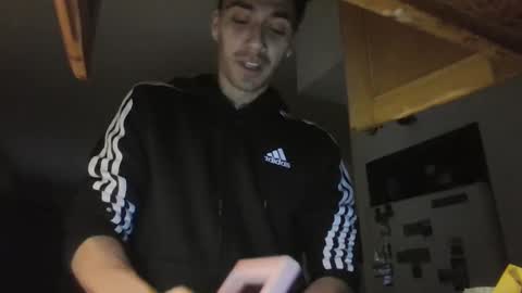 Snapshot of jeanpierbello7 chatting on 01/15/25, 03:33 jean pier bello Silva online show from 01/15/25, 03:33