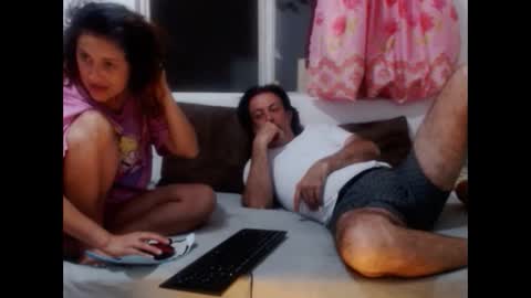 Snapshot of jeans_and_emma chatting on 09/12/25, 12:22 jeans_and_emma online show from 09/12/25, 12:22