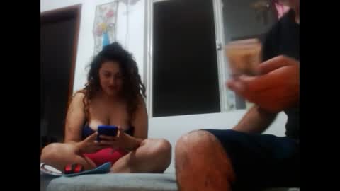 Snapshot of jeans_and_emma chatting on 09/12/25, 11:37 jeans_and_emma online show from 09/12/25, 11:37