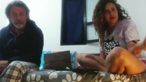 Snapshot of jeans_and_emma chatting on 09/27/25, 03:22 jeans_and_emma online show from 09/27/25, 03:22