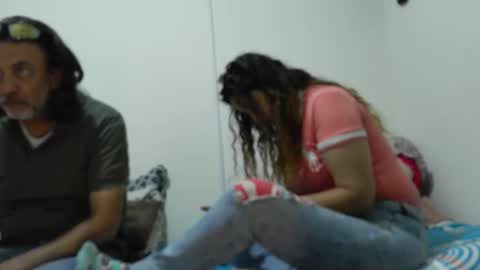 Snapshot of jeans_and_emma chatting on 02/26/26, 01:26 jeans_and_emma online show from 02/26/26, 01:26