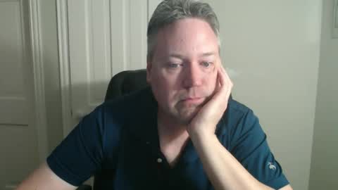 JE online show from 10/18/25, 02:47