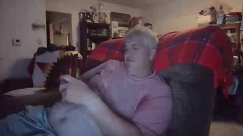 dadbody71 online show from 05/17/26, 02:09