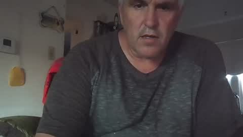 Snapshot of jecko71 chatting on 07/05/26, 01:23 dadbody71 online show from 07/05/26, 01:23