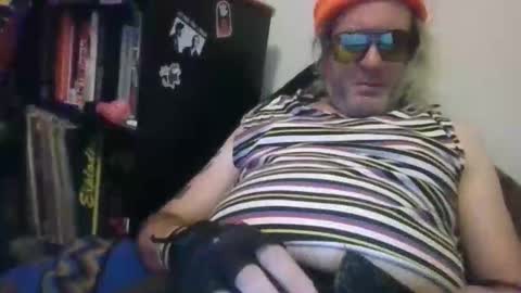 jeepster9 online show from 04/28/26, 05:34