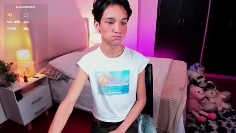 Snapshot of jeesus_vd chatting on 01/14/25, 11:53 J E V D online show from 01/14/25, 11:53