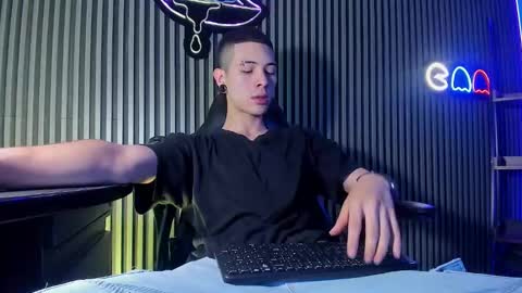 Snapshot of jefer_rick chatting on 09/16/25, 01:01 Jeff online show from 09/16/25, 01:01