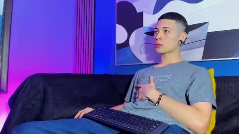 Snapshot of jefer_rick chatting on 09/23/25, 01:03 Jeff online show from 09/23/25, 01:03