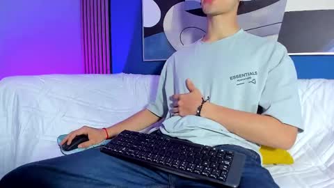 Snapshot of jefer_rick chatting on 10/27/25, 12:42 Jeff online show from 10/27/25, 12:42