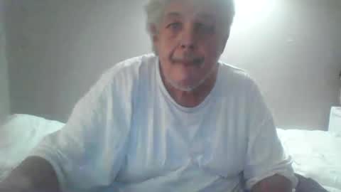 Snapshot of jeffltn65 chatting on 07/21/26, 02:25 jeffltn65 online show from 07/21/26, 02:25