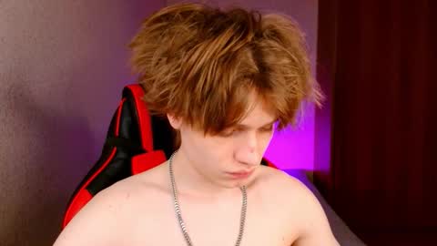 Snapshot of jeffreyue chatting on 10/03/25, 01:19 Jeffrey online show from 10/03/25, 01:19