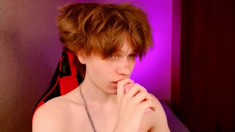 Snapshot of jeffreyue chatting on 10/05/25, 04:38 Jeffrey online show from 10/05/25, 04:38