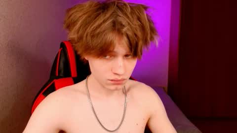 Snapshot of jeffreyue chatting on 10/09/25, 05:22 Jeffrey online show from 10/09/25, 05:22