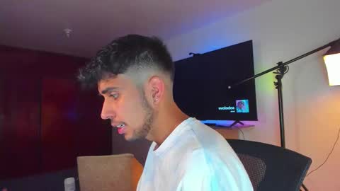 Snapshot of jei_cox chatting on 10/07/25, 06:27 jei online show from 10/07/25, 06:27