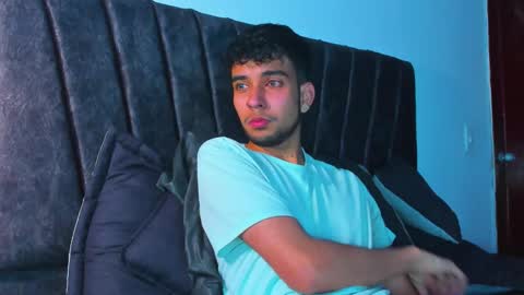 Snapshot of jei_cox chatting on 10/17/25, 11:24 jei online show from 10/17/25, 11:24