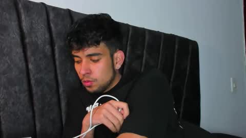 Snapshot of jei_cox chatting on 10/22/25, 11:43 jei online show from 10/22/25, 11:43