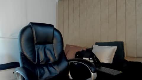 jeicob gagnon online show from 10/10/25, 08:02