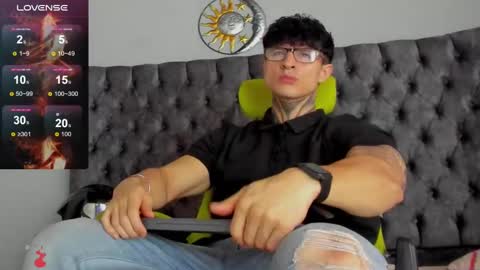 JC online show from 01/11/25, 01:43