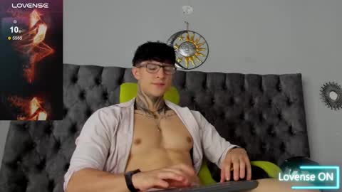 JC online show from 01/29/25, 01:38