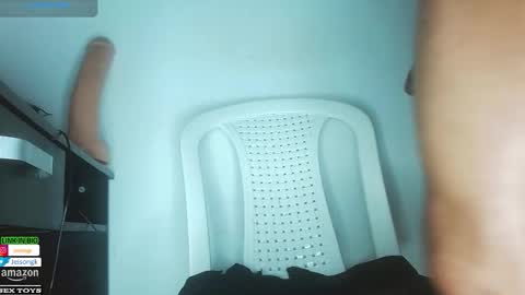 Snapshot of jeisongk chatting on 12/17/25, 11:27 Jason online show from 12/17/25, 11:27