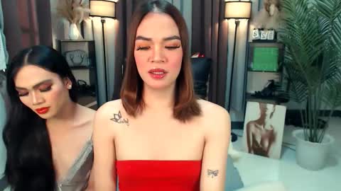 jelaimendoza13 online show from 09/28/25, 10:48