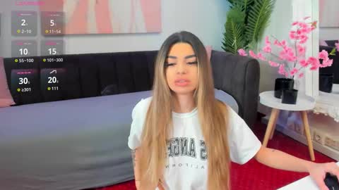 jelly__beanss online show from 11/24/25, 08:36