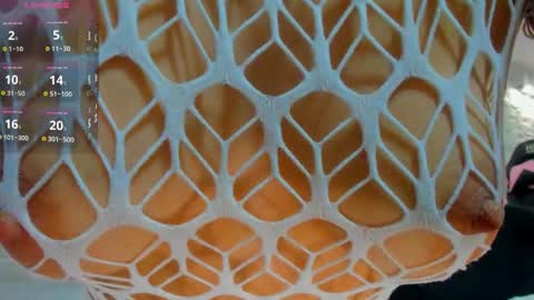 Jelly online show from 10/18/25, 07:58