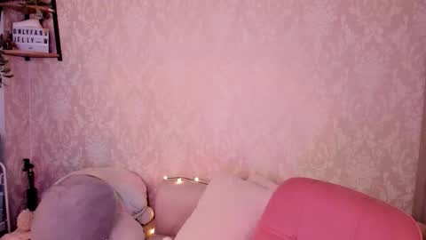 Jelly  online show from 12/18/25, 11:00