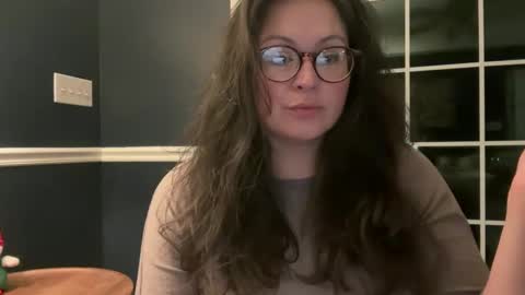 Jelli online show from 12/25/24, 04:33