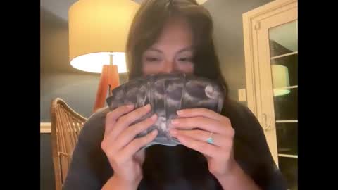 Jelli online show from 04/16/26, 06:36