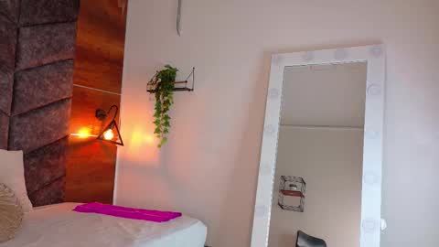 Jena  online show from 11/21/25, 02:10