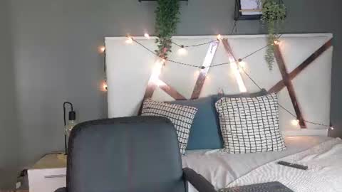 Snapshot of jenacooper__ chatting on 06/16/26, 02:14 Jena online show from 06/16/26, 02:14