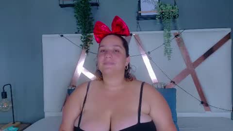Snapshot of jenacooper__ chatting on 06/22/26, 01:51 Jena online show from 06/22/26, 01:51