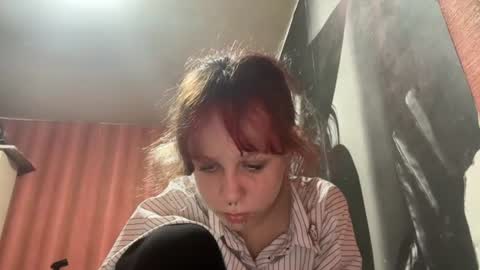 Snapshot of jenaehaby chatting on 07/10/26, 11:24 Jessica online show from 07/10/26, 11:24