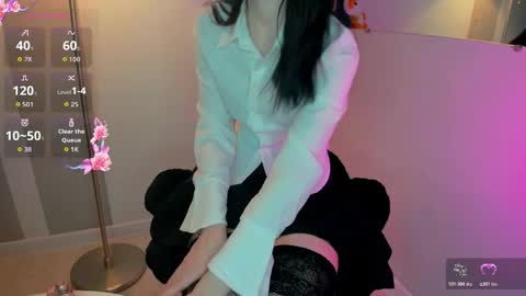 Snapshot of jenayorteg chatting on 11/07/25, 06:46 Molly online show from 11/07/25, 06:46