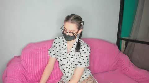 Molly online show from 03/10/26, 10:59