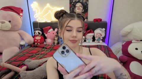 Dolly online show from 12/18/25, 01:28