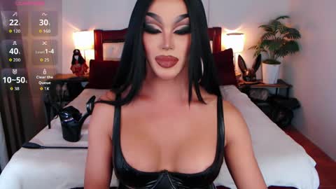 Queen Jenifer online show from 05/09/26, 12:16