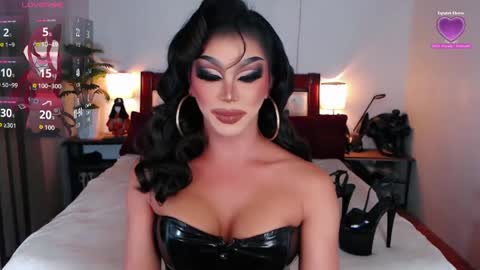 Queen Jenifer online show from 05/24/26, 07:13
