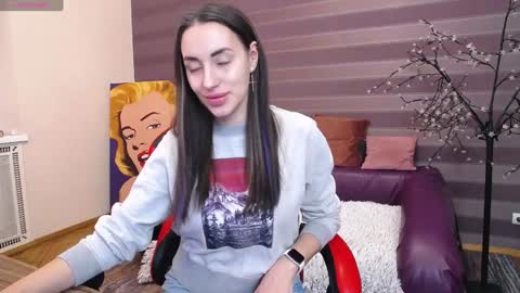 Kira online show from 02/05/25, 08:11