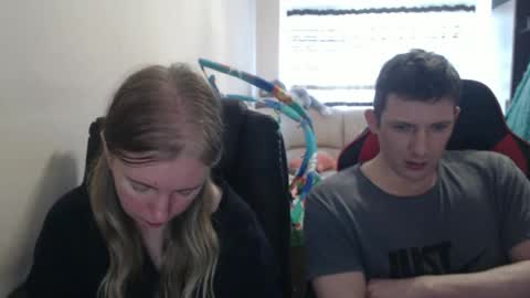 JenisAndPeter online show from 09/19/25, 07:32