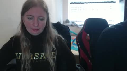 JenisAndPeter online show from 10/03/25, 08:11